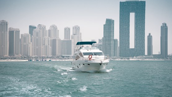 Lagoona Majesty 56ft | AED 1150/ Hour